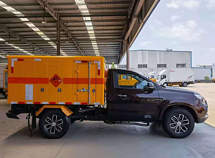 会泽爆破器材运输车